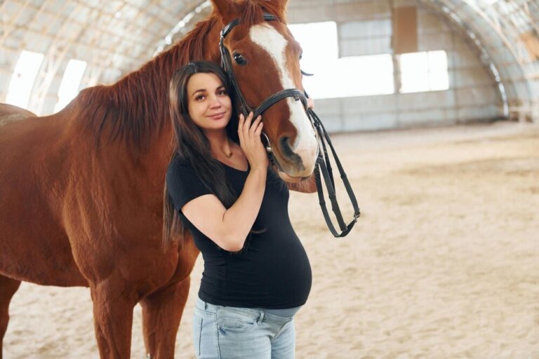 ciaza-u-koni-ile-trwa-i-na-co-zwracac-uwage-1